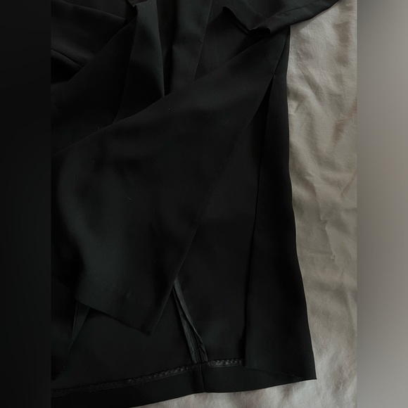 Black midi length women’s blazer jacket with side slits - Picture 4 of 4